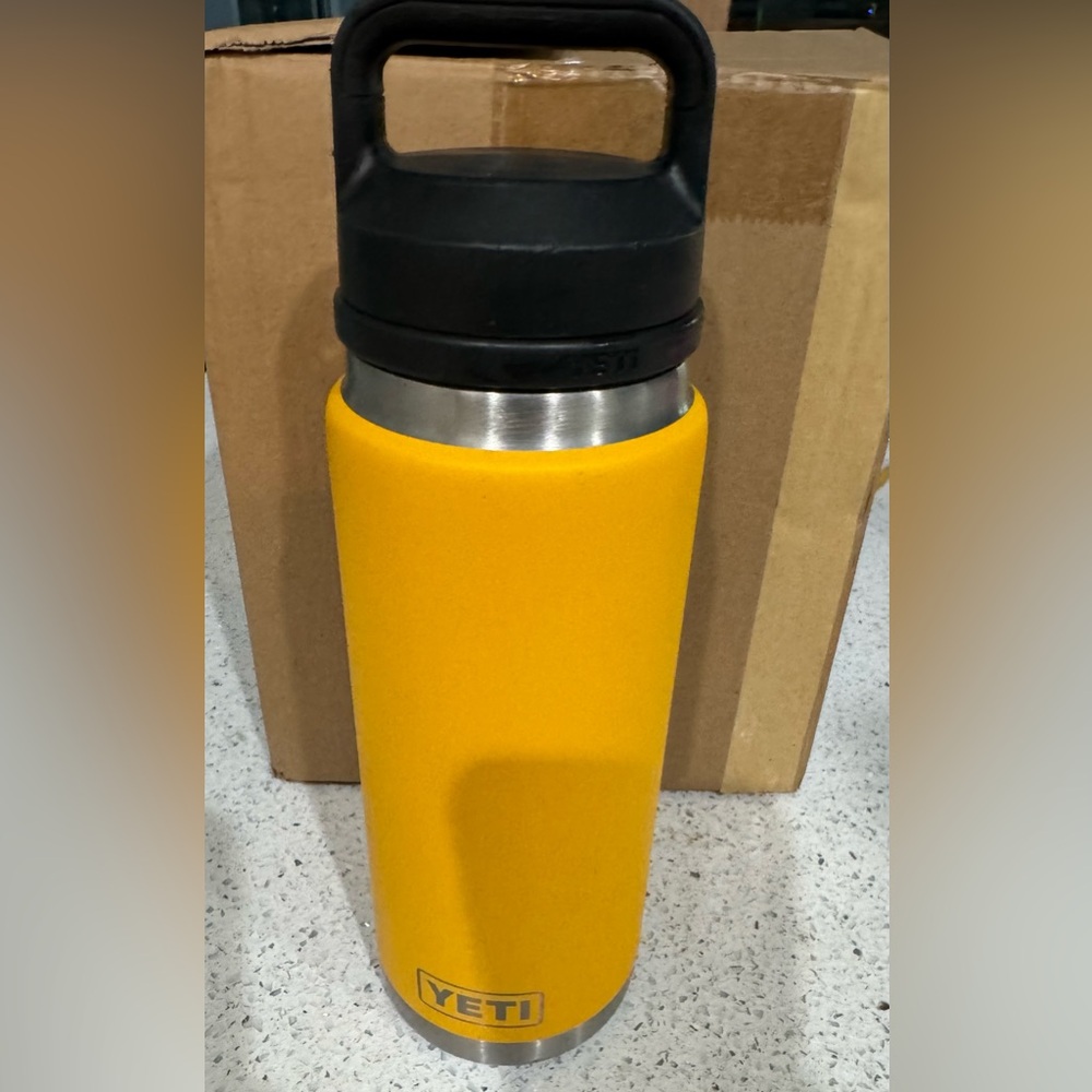 Yeti 26oz Jug